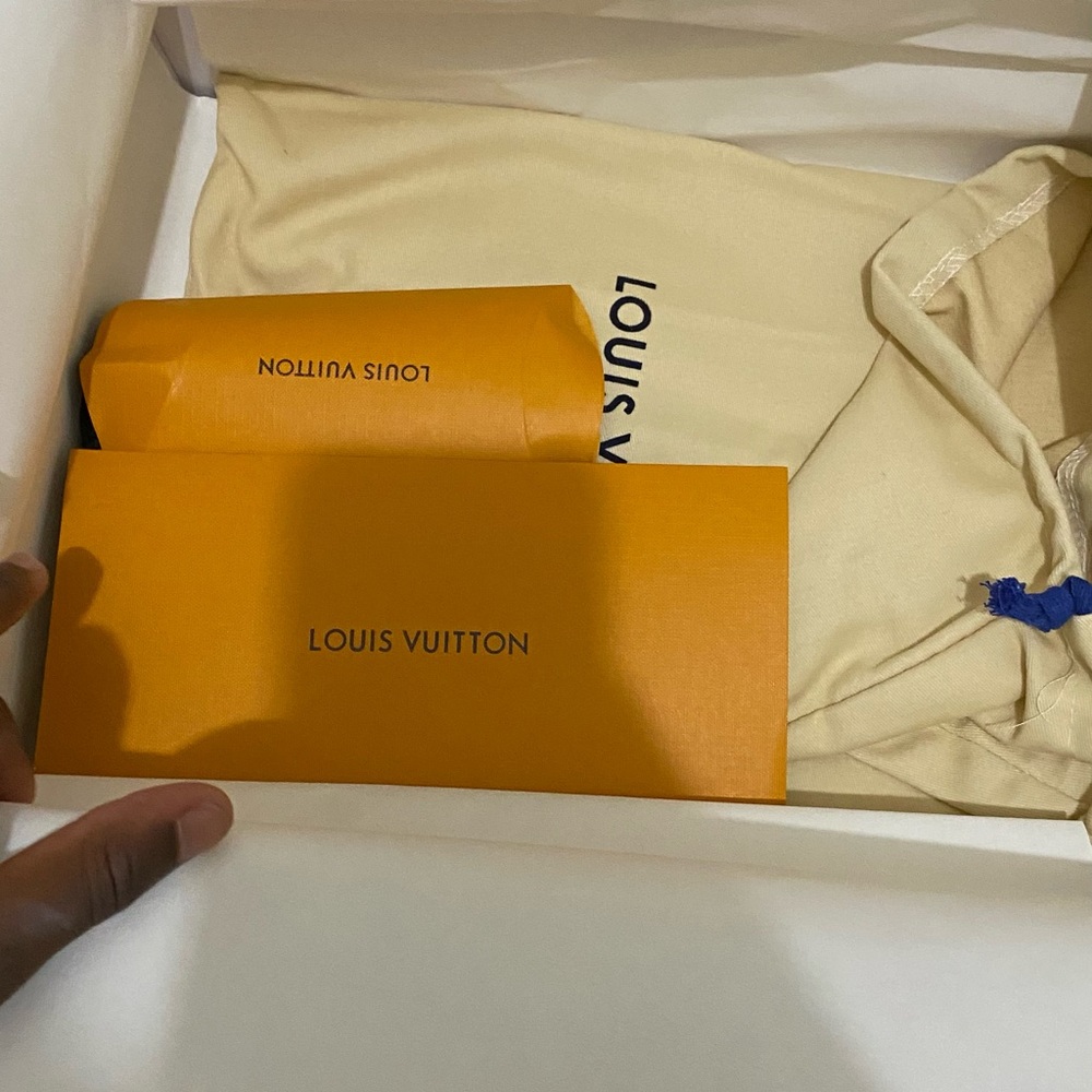 Louis Vuitton Black Sneakers Sporty Design - Picture 6 of 8